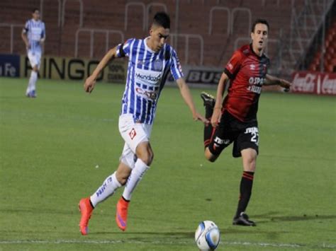 Godoy cruz ganó 3 partidos, perdió 4 y empató 2 en sus últimos 9 partidos disputados. Dự đoán bóng đá Colon Santa FE vs Godoy Cruz lúc 07h20 ...