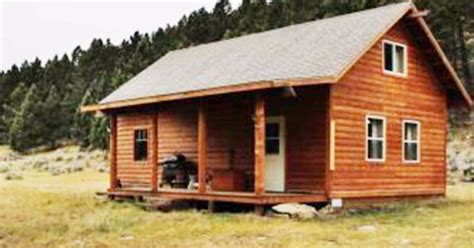 1 large open plan 1 floor 488 ft 2. Enter an off-the-grid cabin - the natural light inside ...