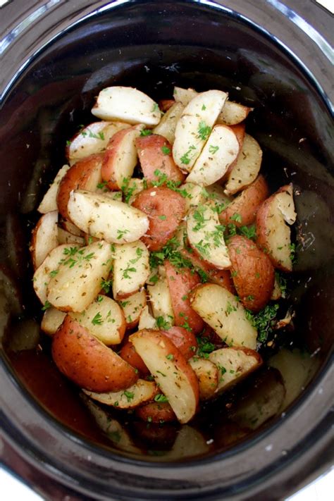 How to prepare pork tenderloin and red potatoes in crock pot