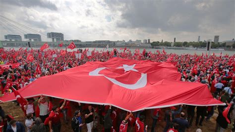 Türkei-Wahlen - Warum stimmen Deutschtürken für Erdoğan