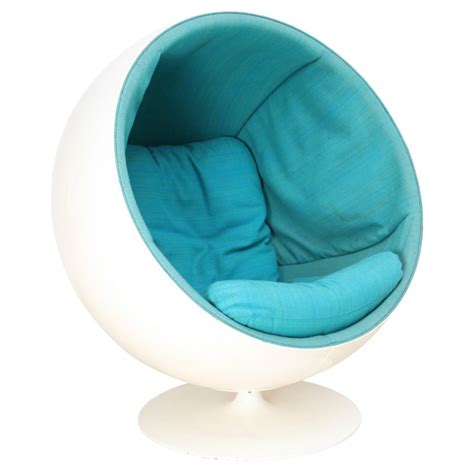 Eero aarnio originals ball chair. Fauteuil "Ball Chair" turquoise, Eero AARNIO - années 60 ...