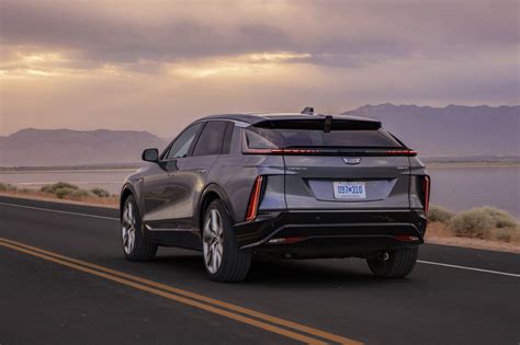 Cadillac Lyriq Awd Tech Specs And Prices Myevreview