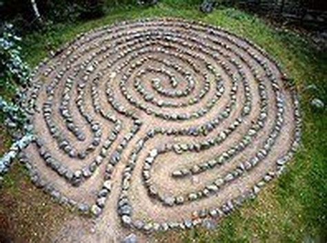 Creative Garden Labyrinth Design Ideas 17 Labyrinth Garden Labyrinth
