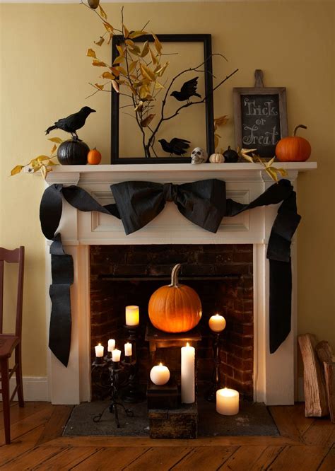 Friendly, fun and festive halloween porch décor. DecoArt Blog - Entertaining - Simple Spooky Halloween ...