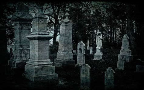 10 Most Haunted Cemeteries In Texas
