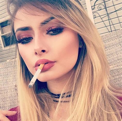 Pin By Mike Casler On Red Lips And Smoking Girl Smoking Cigarette Girl Smoking Ladies