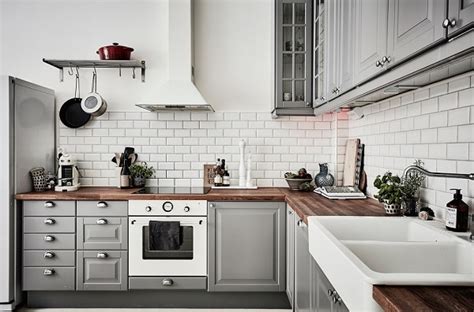 We love the contrast and interest this brings to the space as well as how it ties in the gray island a bright and white kitchen can include some rich tones as well, including deep hardwood floors and some light sage backsplashes. Best Grey Kitchen Designs, Ideas, Cabinets, Photos | Home ...