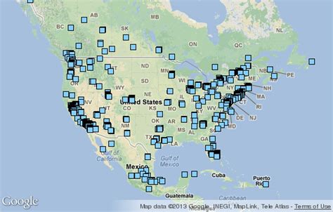 Store list with locations, hours. A nous la Californie: Costco, une enseigne toute Américaine