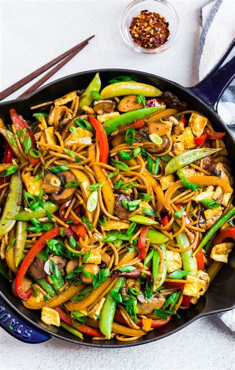 Lo mein and chow mein are are two very similar chinese dishes that are made with egg noodles, vegetables and protein. Vegetable Lo Mein {Fast and Healthy!} - WellPlated.com