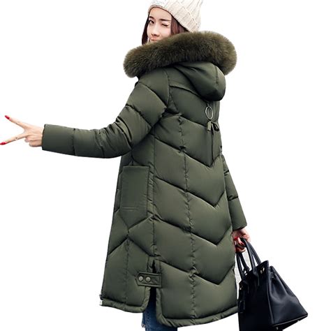 It's that time of the year again when jack frost loves to make his existence known to every living being possible. Women jackets 2018 Fur Hooded Jacket for women Padded ...