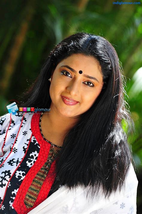 Praveena Actress Hd Photosimagespics And Stills 253154