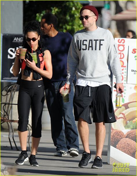 Robert Pattinson Grabs Fka Twigs Butt During Pda Filled Outing Photo 3247779 Robert