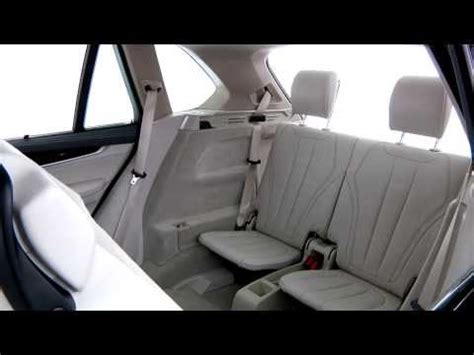 Although a third row is not standard, there is an optional third row seating package that would expand the capacity to seven instead of five. How to Use BMW F15 X5's Third Row of Seats - autoevolution