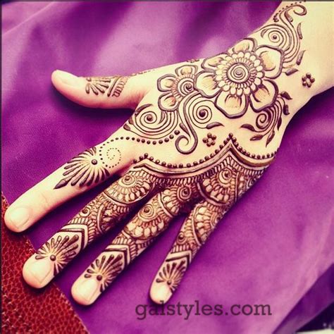 Simple And Best Eid Mehndi Designs 2018 2019 Collection For Girls
