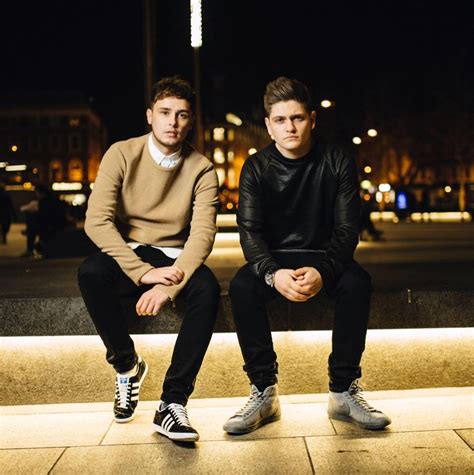 The eurovision song contest is back. Un nouveau duo pour le Royaume-Uni | L'Eurovision au Quotidien