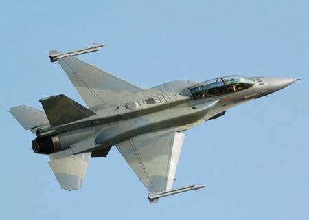 F16系列战斗机，外观上区别大吗？比如F16A和F16D_百度知道