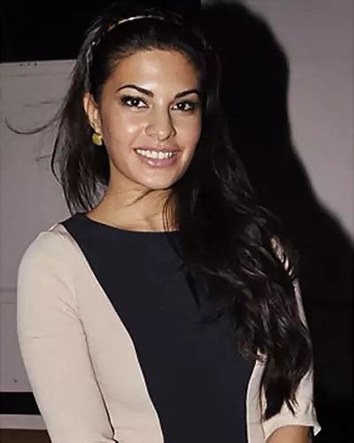 Shocking Pictures Of Jacqueline Fernandez Without Makeup