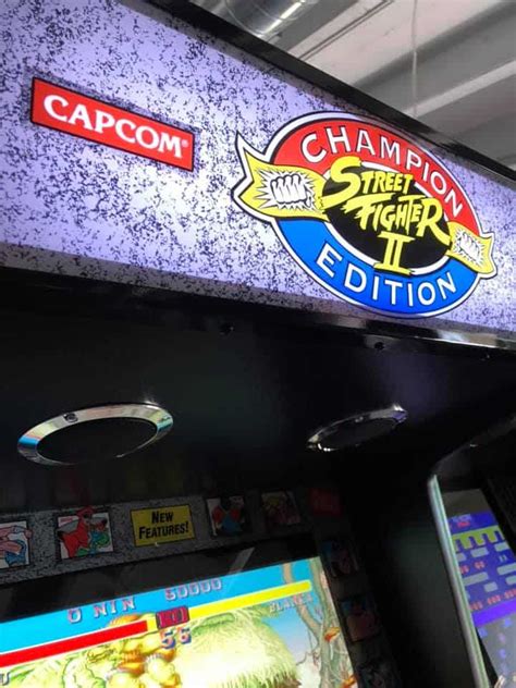 The legendary fighting franchise lives on with street fighter v: STREET FIGHTER - FULL SIZE ARCADE - BRAND NEW - FREE ...