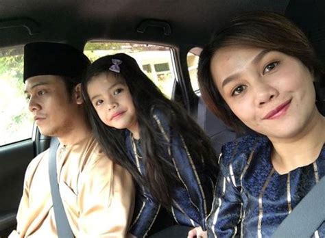 Hal ini dikarenakan pada usia kandungan 2 bulan, janin sudah mulai terbentuk walaupun hanya sebesar bola tenis. Usia kandungan dan status kesihatan sebenar Stacy terkini ...