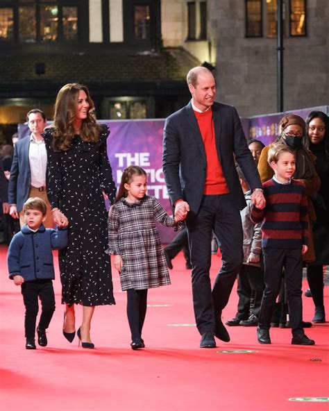 Putera william duke of cambridge lancar hadiah global 'the earthshot prize yang memberi ganjaran usaha baik pulih dunia. Kate Middleton, Duchess Of Cambridge At 39: Her Royal ...
