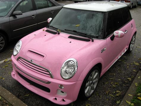 Think Pink Bright Pink Mini Cooper Spotted Outside The Rtv Flickr