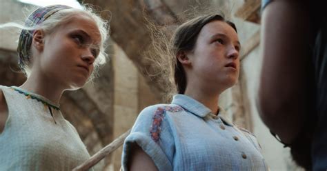 It would keep the focus of ramsay off her and he would only be interested in getting her pregnant. Game of Thrones Bella Ramsey in His Dark Materials Season ...