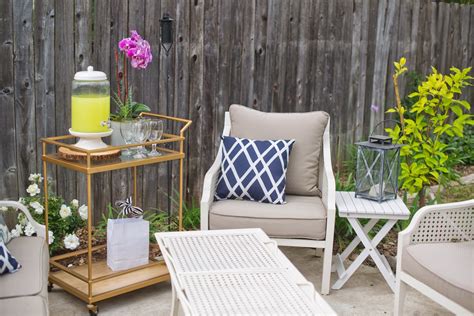 60 genius summer party ideas that make outdoor entertaining a breeze fresh recipes, fun diys and quick decor fixes will make your backyard the place to be. Domestic Fashionista: Backyard Patio Dinner Party
