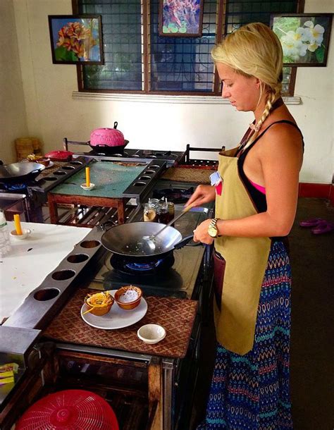 siam rice thai cookery chiang mai thailand cooking classes for 700 baht aprox 20 usd