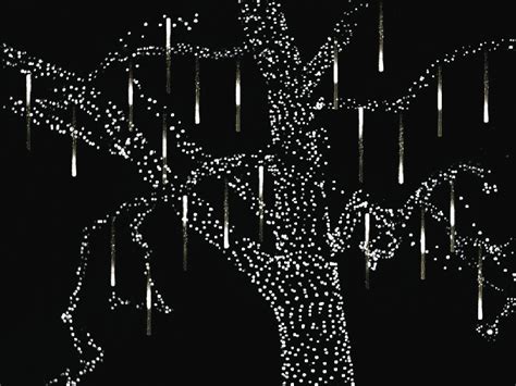 Hang these beautiful 120 bulbs of globe bright lights from your patio to enhance your christmas lights display or use as the perfect entertaining. LED Light Tubes - Holiday-Light-Express