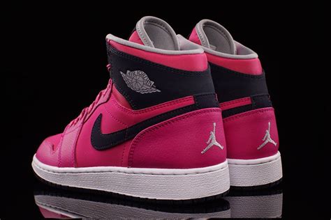 The New Air Jordan 1 Retro ‘vivid Pink Pack Is Just For Girls