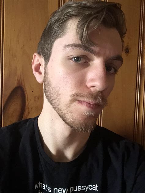 Any Tips For An 18 Yo Growing His First Beard Started Growing It For
