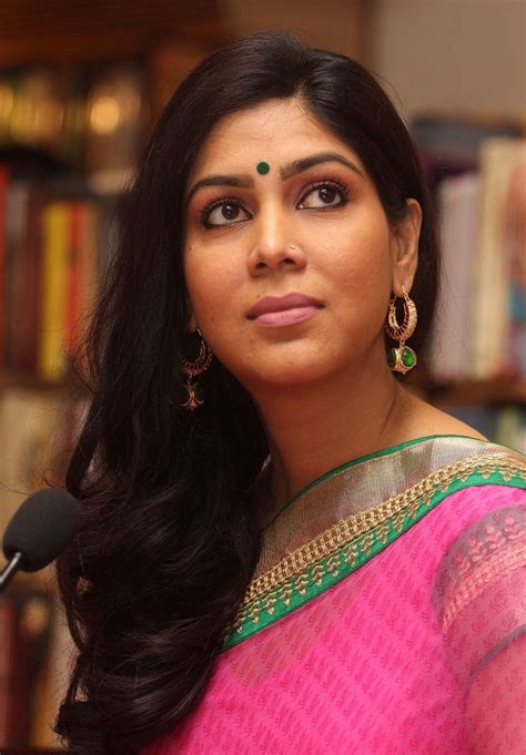 Sakshi Tanwar Hot Pics She Had To Work On Her Voice Zarinares