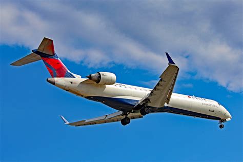 Has been proudly serving snohomish county and it is surrounding areas since 1990. N379CA: Delta Connection Bombardier CRJ-700 (Flown By GoJet)