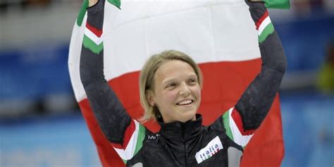 La valigia per le olimpiadi di rio? Olimpiadi Pyeongchang 2018: Arianna Fontana portabandiera ...