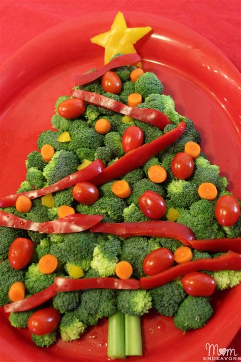 Christmas appetizer recipes do not have to be extravagant. Christmas Tree Veggie Tray