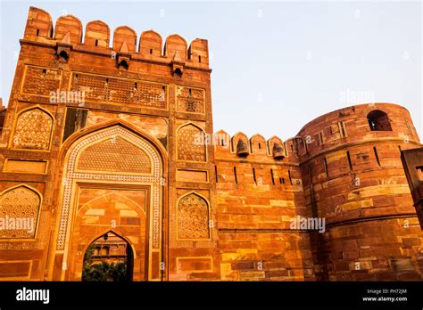 Entrance Gate In Agra Fort India Stock Photo Alamy