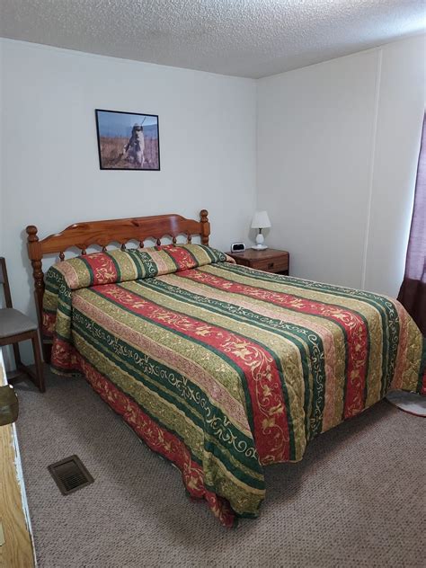 Lakefront Cabins | Mobile Homes | Hillman, MI