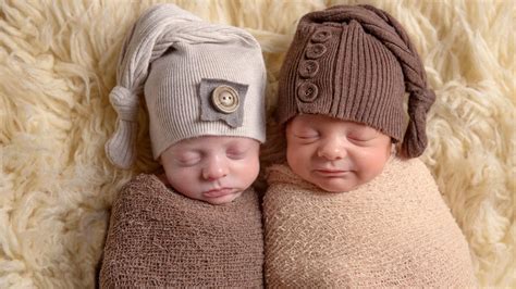 twins health types of twins identical fraternal and unusual twinning
