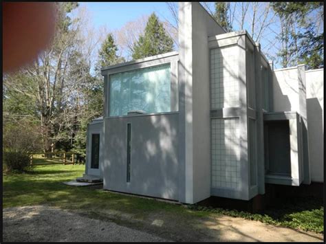 The first house i designed and built. Eisenman's House VI Marked Down