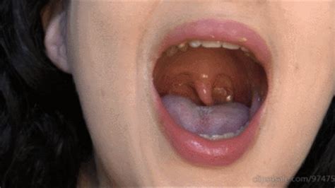 Mouth Tour Showing Mouth After Eating A Steak Teeth Tongue Tonsils