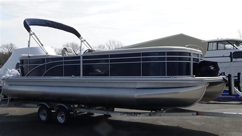 25 Foot Bennington Pontoon For Rent Sandusky Ohio Clemons Boats