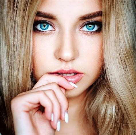 Красивые блондинки с голубыми глазами фото