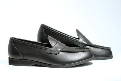 Aurland shoe factory since 1939 in norway. Naviger fra menyen | Loafers, Fashion, Shoes