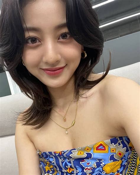 twice s jihyo grabs attention with her stunning beauty and cool summer fashion allkpop
