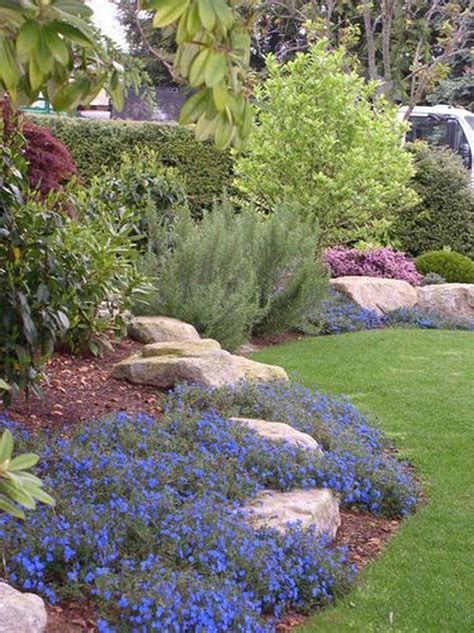 Cool 46 Simple But Beautiful Front Yard Landscaping Ideas