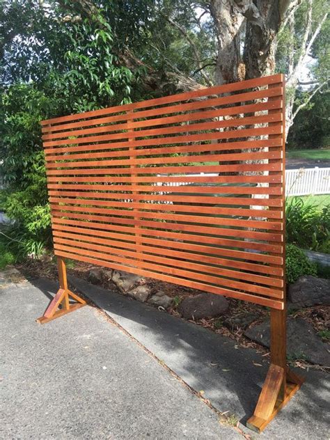 Timber Privacy Divider Screen Trellis With Horizontal Slats Home