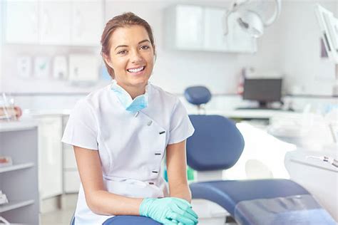 18100 Asistentes Dentales Fotografías De Stock Fotos E Imágenes Libres De Derechos Istock