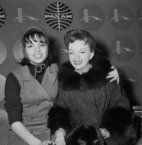 Judy Garland And Liza Minnelli Liza Minnelli Classic Hollywood Old
