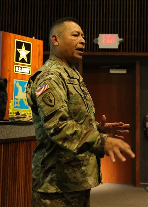 Inscom G 1 Sgt Maj Visits Usaicoe Article The United States Army