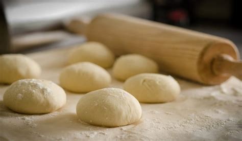 Cara membuat cakwe isi ayam: Cara Membuat Adonan Pizza Ala Domino dan Pizza Hut ...